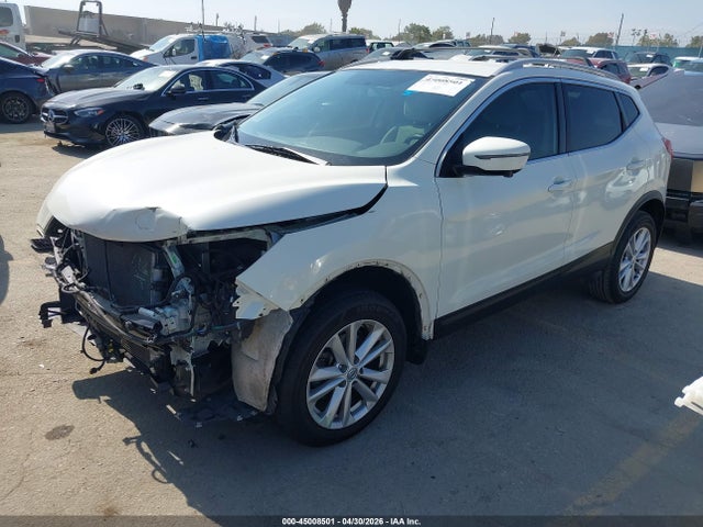 JN1BJ1CR5JW206373 Nissan Rogue Sport Sv