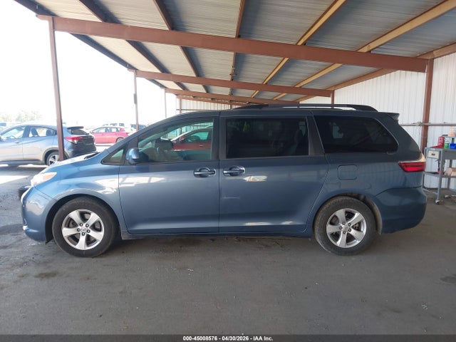 Toyota Sienna Le 8 Passenger 2017 5TDKZ3DC7HS882183 Image 14