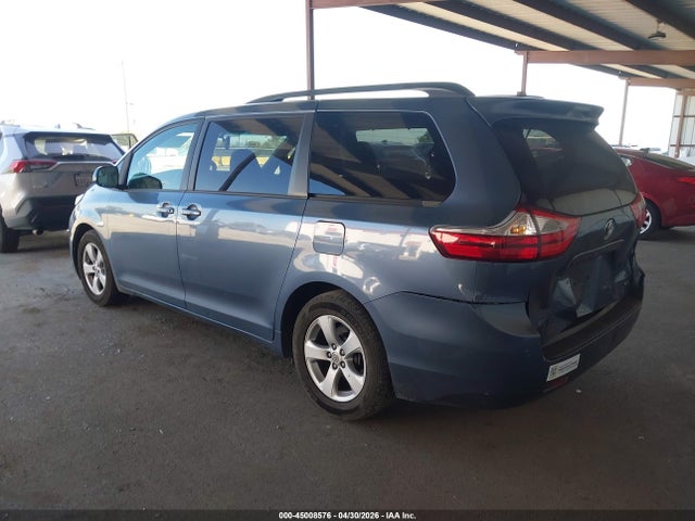 Toyota Sienna Le 8 Passenger 2017 5TDKZ3DC7HS882183 Image 3