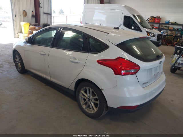 Ford FOCUS SE 2015 1FADP3K25FL300840 Image 3