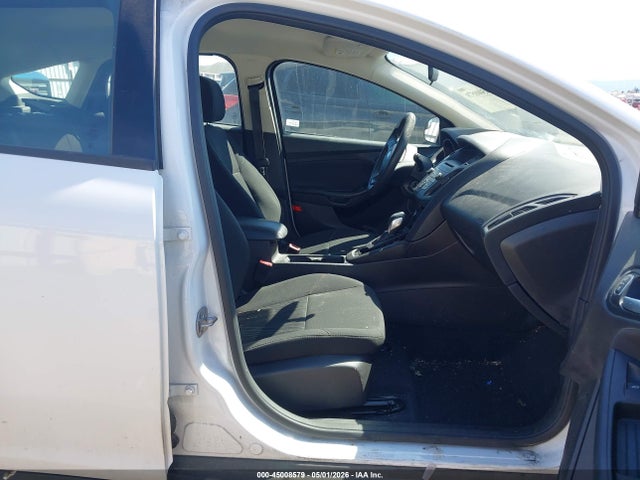 Ford FOCUS SE 2015 1FADP3K25FL300840 Image 5