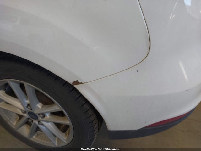 Ford FOCUS SE 2015 1FADP3K25FL300840 Image 6