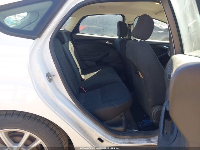 Ford FOCUS SE 2015 1FADP3K25FL300840 Image 8