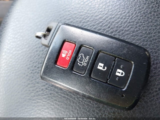 Auction sale of the 2016 Toyota Rav4 Xle, vin: JTMRFREV5GD184188, lot number: 45008599