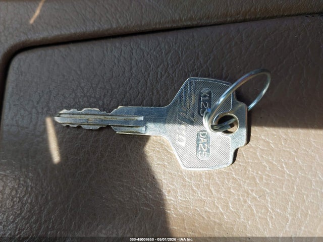 Продажа на аукционе авто 1990 Nissan 300zx, vin: JN1RZ24A2LX016372, номер лота: 45008650