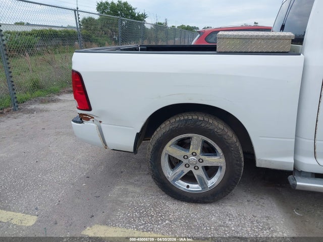 45008709 :رقم المزاد ، 1C6RR6KT9FS567657 vin ، 2015 Ram 1500 Express مزاد بيع
