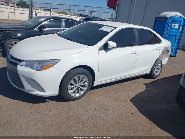 Toyota CAMRY LE 2016 4T1BF1FK2GU526957 Image 2