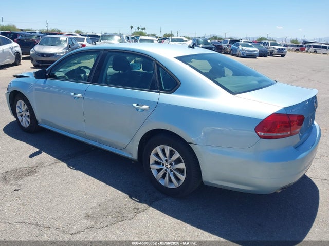45008852 :رقم المزاد ، 1VWAP7A38DC048624 vin ، 2013 Volkswagen Passat S مزاد بيع
