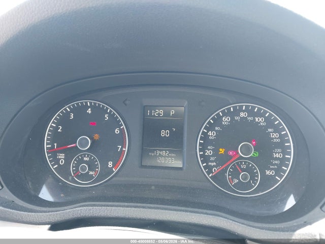 45008852 :رقم المزاد ، 1VWAP7A38DC048624 vin ، 2013 Volkswagen Passat S مزاد بيع
