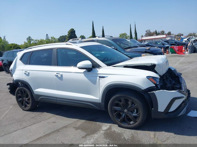 45008869 :رقم المزاد ، 3VVTX7B26NM078434 vin ، 2022 Volkswagen Taos 1.5t Se مزاد بيع