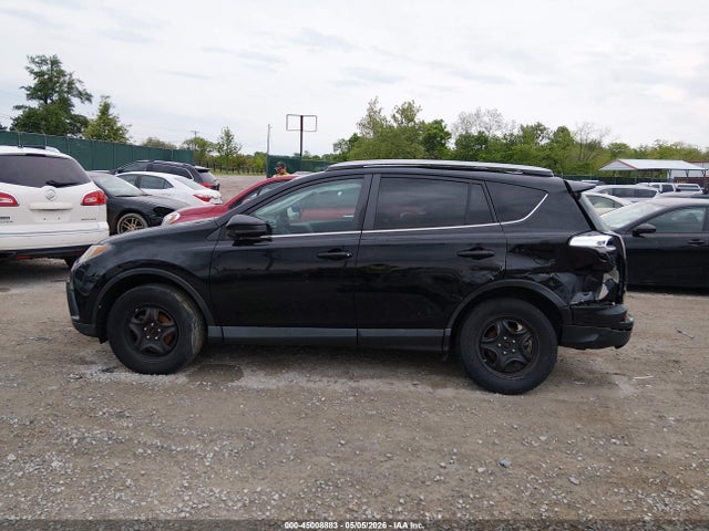 45008883 :رقم المزاد ، 2T3BFREV8HW625107 vin ، 2017 Toyota Rav4 Le مزاد بيع
