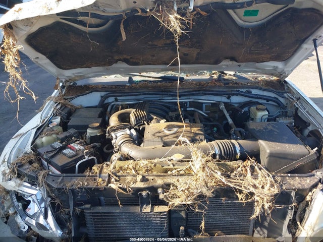 45008924 :رقم المزاد ، 5N1AN0NW3FN659796 vin ، 2015 Nissan Xterra Pro-4x مزاد بيع