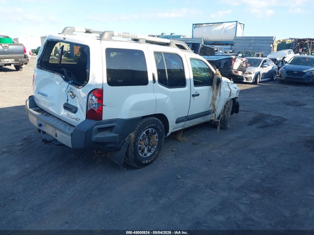 45008924 :رقم المزاد ، 5N1AN0NW3FN659796 vin ، 2015 Nissan Xterra Pro-4x مزاد بيع
