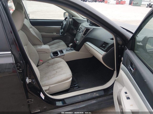 45008931 :رقم المزاد ، 4S3BMBB60B3213221 vin ، 2011 Subaru Legacy 2.5i Premium مزاد بيع