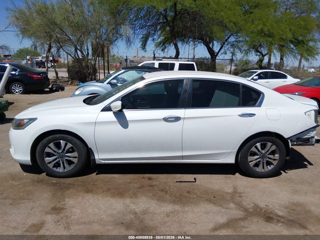 45008939 :رقم المزاد ، 1HGCR2F38FA160700 vin ، 2015 Honda Accord Lx مزاد بيع
