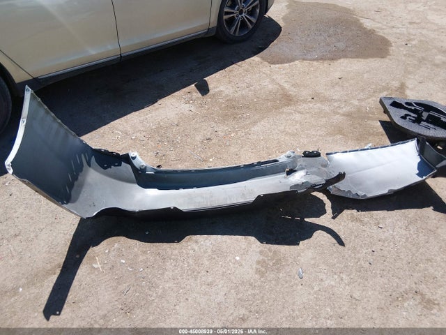 45008939 :رقم المزاد ، 1HGCR2F38FA160700 vin ، 2015 Honda Accord Lx مزاد بيع