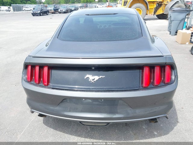 45009006 :رقم المزاد ، 1FA6P8AM8F5337362 vin ، 2015 Ford Mustang V6 مزاد بيع