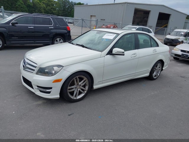 45009031 :رقم المزاد ، WDDGF8BB2CA647255 vin ، 2012 Mercedes-benz C 300 Sport 4matic مزاد بيع