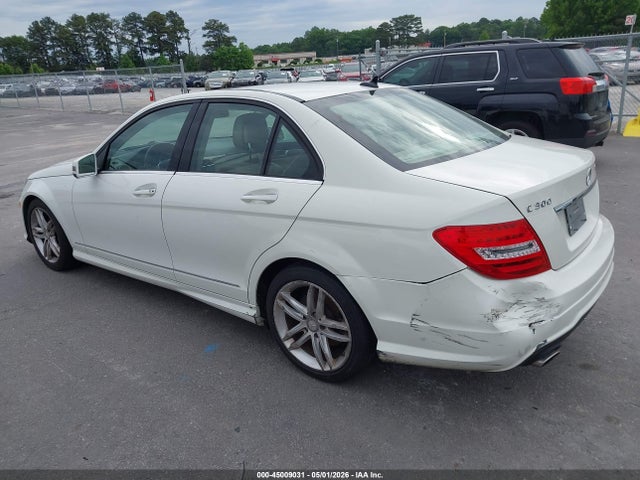 45009031 :رقم المزاد ، WDDGF8BB2CA647255 vin ، 2012 Mercedes-benz C 300 Sport 4matic مزاد بيع