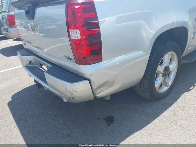 2011 Chevrolet Avalanche 1500 Ltz მანქანა იყიდება აუქციონზე, vin: 3GNMCGE09BG120427, აუქციონის ნომერი: 45009059