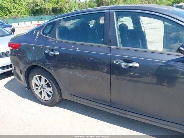 45009070 :رقم المزاد ، 5XXGT4L37HG170112 vin ، 2017 Kia Optima Lx مزاد بيع