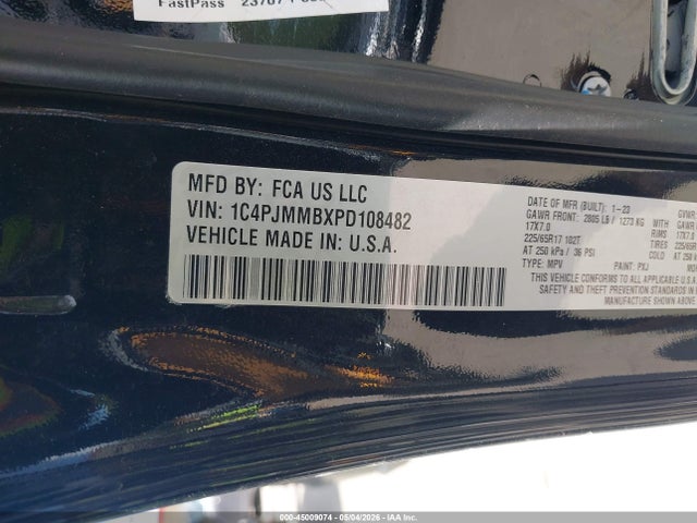 1C4PJMMBXPD108482 Jeep Cherokee Altitude Lux 4x4