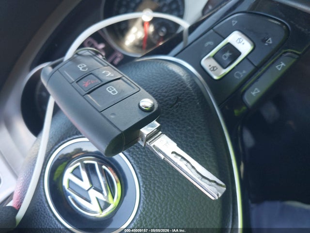 3VW217AUXHM036896 Volkswagen Golf Tsi S 4-door/tsi Se 4-door/tsi Sel 4-door/tsi Wolfsburg Edition 4-door