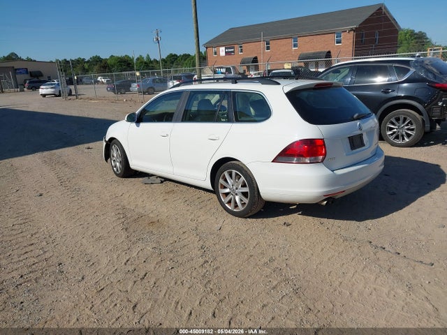 45009182 :رقم المزاد ، 3VWPP7AJ8DM679882 vin ، 2013 Volkswagen Jetta Sportwagen 2.5l Se مزاد بيع