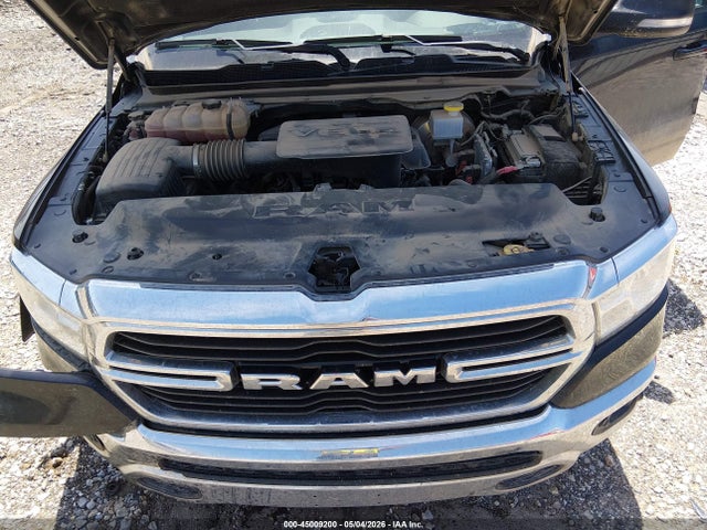2021 Ram 1500 Big Horn  4x4 5'7 Box მანქანა იყიდება აუქციონზე, vin: 1C6RRFFG7MN644745, აუქციონის ნომერი: 45009200