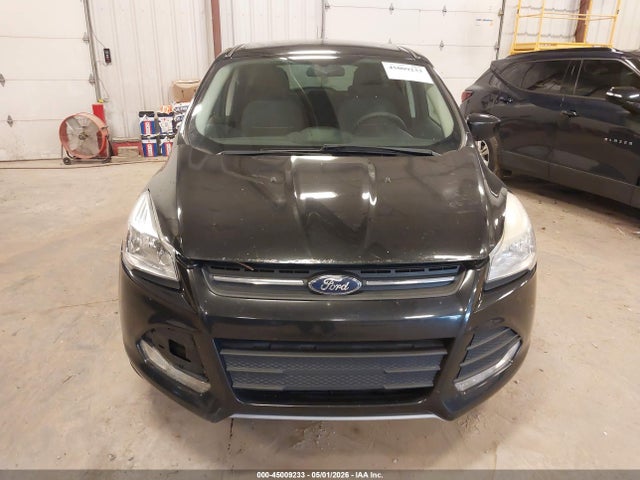 45009233 :رقم المزاد ، 1FMCU0G76FUB59719 vin ، 2015 Ford Escape Se مزاد بيع