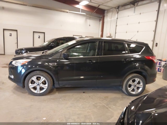 45009233 :رقم المزاد ، 1FMCU0G76FUB59719 vin ، 2015 Ford Escape Se مزاد بيع