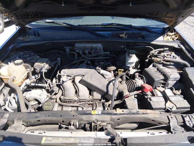 2008 Ford Escape Xlt მანქანა იყიდება აუქციონზე, vin: 1FMCU93128KC92482, აუქციონის ნომერი: 45009268