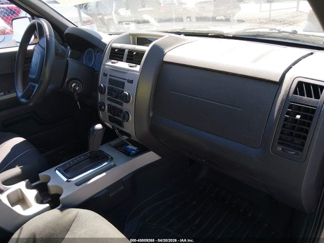 2008 Ford Escape Xlt მანქანა იყიდება აუქციონზე, vin: 1FMCU93128KC92482, აუქციონის ნომერი: 45009268