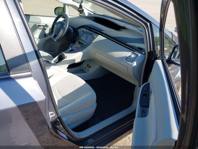 2013 Toyota Prius Two მანქანა იყიდება აუქციონზე, vin: JTDKN3DU8D1684949, აუქციონის ნომერი: 45009362