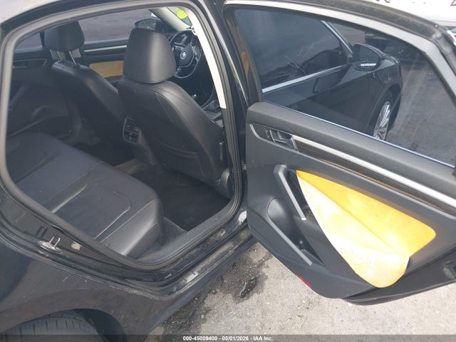 2017 Volkswagen Passat 1.8t Se მანქანა იყიდება აუქციონზე, vin: 1VWBT7A31HC040340, აუქციონის ნომერი: 45009400