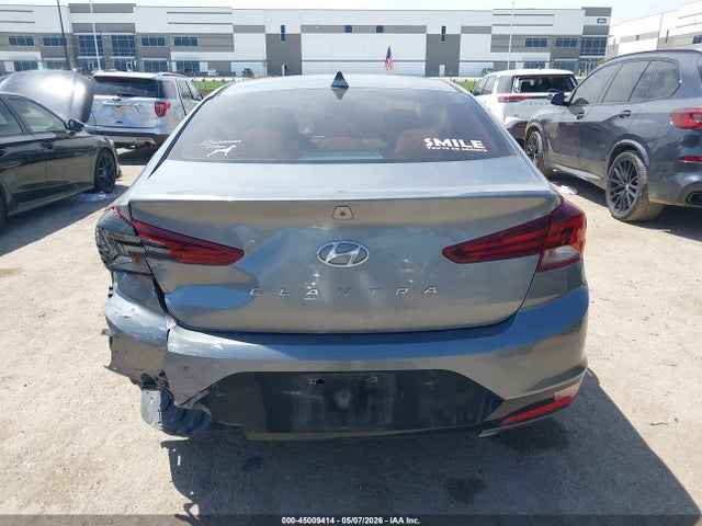2019 Hyundai Elantra Sel მანქანა იყიდება აუქციონზე, vin: KMHD84LF9KU734631, აუქციონის ნომერი: 45009414