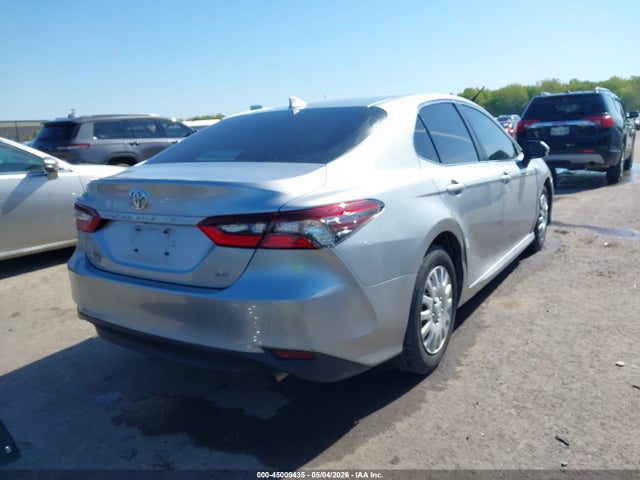 45009435 :رقم المزاد ، 4T1C11AK7MU561368 vin ، 2021 Toyota Camry Le مزاد بيع