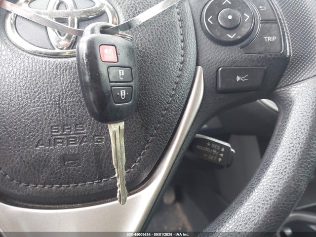 45009454 :رقم المزاد ، 2T3BFREV7HW560816 vin ، 2017 Toyota Rav4 Le مزاد بيع