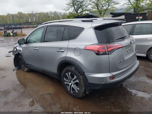 45009454 :رقم المزاد ، 2T3BFREV7HW560816 vin ، 2017 Toyota Rav4 Le مزاد بيع