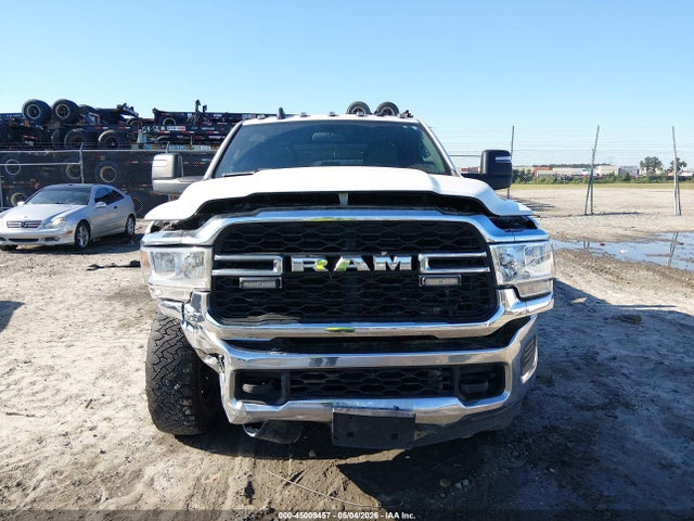 45009457 :رقم المزاد ، 3C6UR5HLXRG127499 vin ، 2024 Ram 2500 Tradesman  4x4 8' Box مزاد بيع
