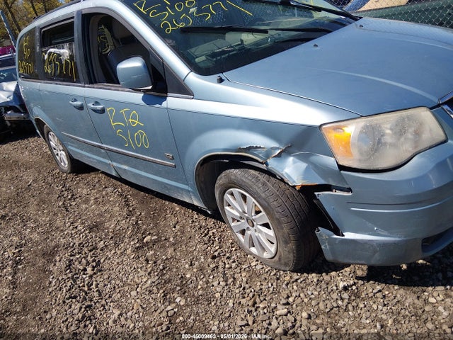 2009 Chrysler Town & Country Touring მანქანა იყიდება აუქციონზე, vin: 2A8HR54139R640207, აუქციონის ნომერი: 45009463