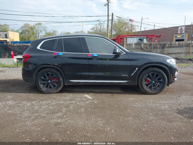 45009471 :رقم المزاد ، 5UXTR9C53JLC74468 vin ، 2018 Bmw X3 Xdrive30i مزاد بيع