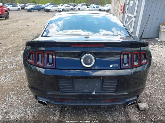 2013 Ford Mustang Gt Premium მანქანა იყიდება აუქციონზე, vin: 1ZVBP8CF9D5262799, აუქციონის ნომერი: 45009504