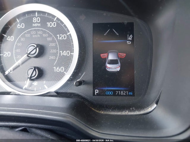 45009521 :رقم المزاد ، 5YFEPMAE8MP260225 vin ، 2021 Toyota Corolla Le مزاد بيع