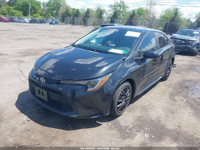 45009521 :رقم المزاد ، 5YFEPMAE8MP260225 vin ، 2021 Toyota Corolla Le مزاد بيع