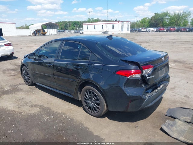 45009521 :رقم المزاد ، 5YFEPMAE8MP260225 vin ، 2021 Toyota Corolla Le مزاد بيع