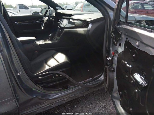 45009526 :رقم المزاد ، 1GYKPCRS1LZ156861 vin ، 2020 Cadillac Xt6 Fwd Premium Luxury مزاد بيع
