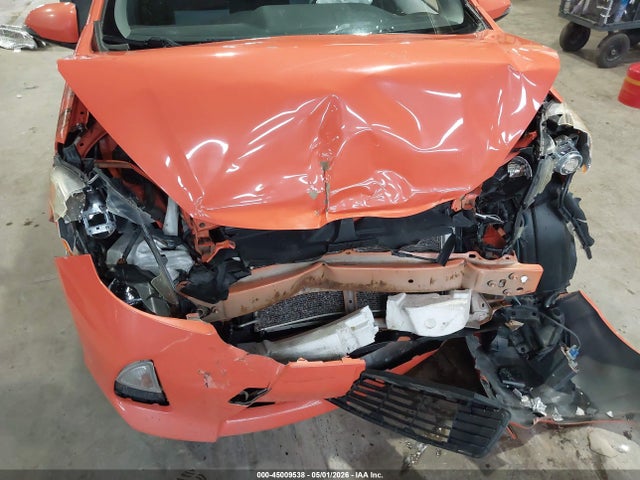 2013 Toyota Prius C Three მანქანა იყიდება აუქციონზე, vin: JTDKDTB34D1033847, აუქციონის ნომერი: 45009538