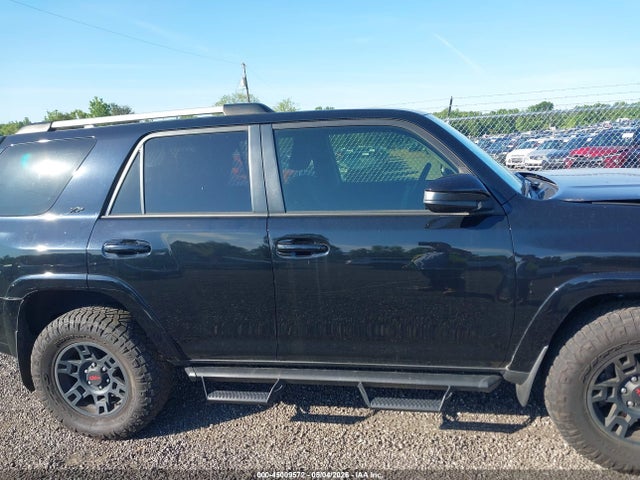 Продаж на аукціоні авто 2023 Toyota 4runner Sr5, vin: JTEEU5JR0P5281150, номер лоту: 45009572