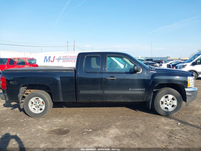 Продаж на аукціоні авто 2013 Chevrolet Silverado 1500 Lt, vin: 1GCRKSE75DZ307796, номер лоту: 45009600